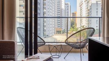 Classic Apartment | Balcony