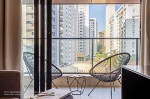 Classic Apartment | Balcony