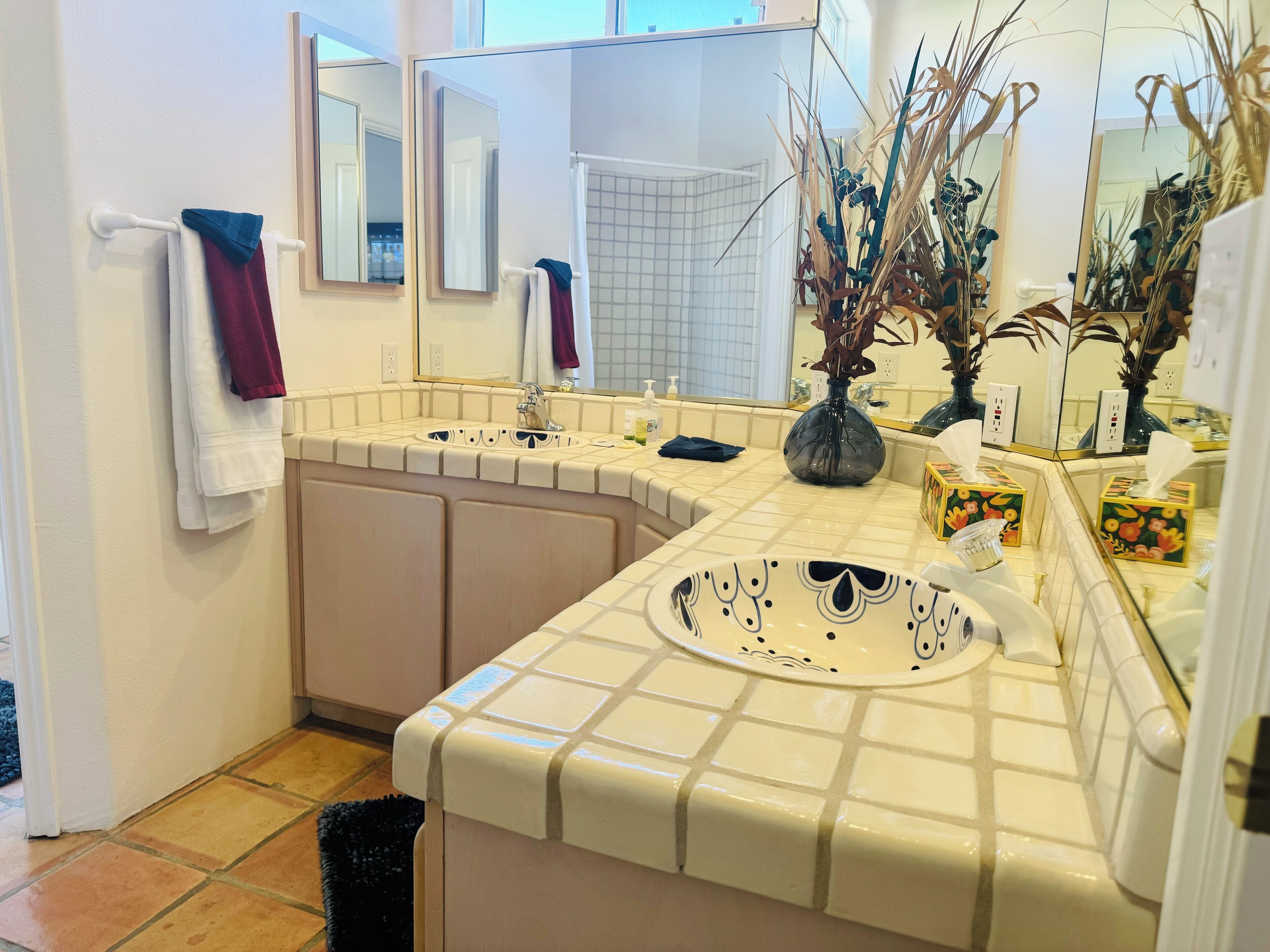 Hair dryer, towels