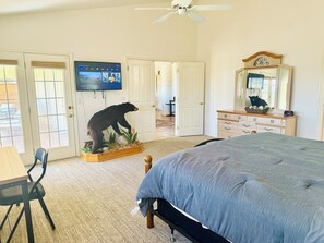 3 soverom, skrivebord, strykejern/-brett og wi-fi (inkludert)