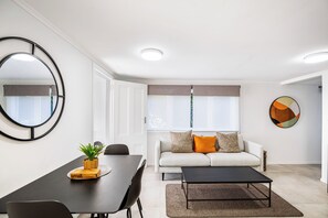 House, 3 Bedrooms, Non Smoking | Living area