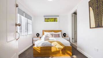 Casa, 3 quartos, para não fumantes | 3 quartos, ferros/tábuas de passar roupa, Wi-Fi de cortesia