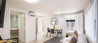 Riches Serendipity Home with Parking