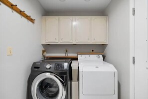 Interior - Cozy Winter Escape • 1 Hr from NYC • Trails Nearby (Suffern)