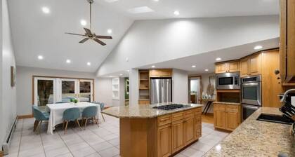 Group Spring Retreat | Fun Games & Gourmet Kitchen