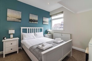 Casa, 4 habitaciones | 4 habitaciones, tabla de planchar con plancha y wifi gratis 