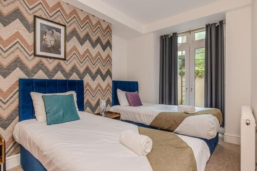 Central Hove 2 Bedroom Flat BN310FIRBASE