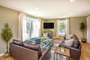 Hus - 3 sovrum | Vardagsrum