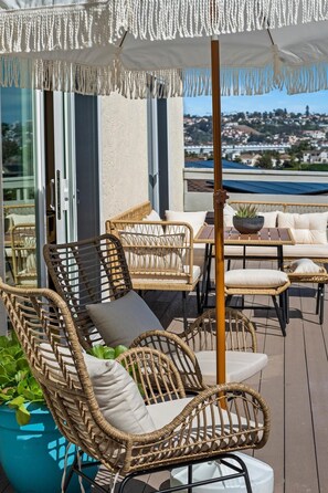 ハウス 5 ベッドルーム | 施設の敷地