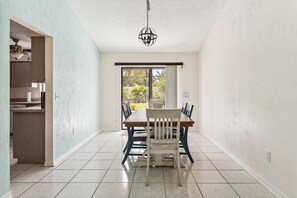 House, 3 Bedrooms | Dining - Port Orange Vacation Home 3 Bedroom Home by RedAwning (Port Orange)