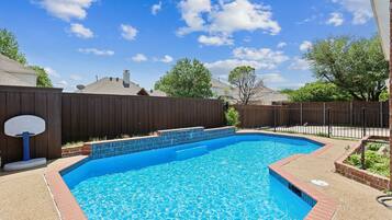 House, 4 Bedrooms | Pool | Outdoor pool