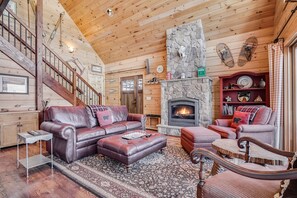 House, 3 Bedrooms | Living area