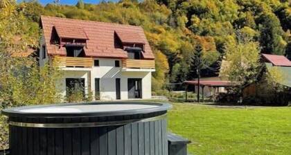Minimalist guesthouse in a beautiful landscape