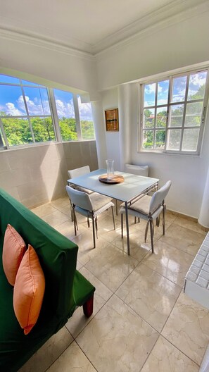 Apartment, 1 Bedroom, Smoking, Balcony | Dining