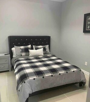 2 bedrooms, WiFi, bed sheets