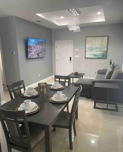  2BR Elegant Apartment for 8, Edinburg Texas
