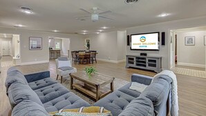 House, Multiple Beds, Kitchen, City View (Barton Hills Stunner) | Living area - Rooftop Deck w/ City Views! (Austin)
