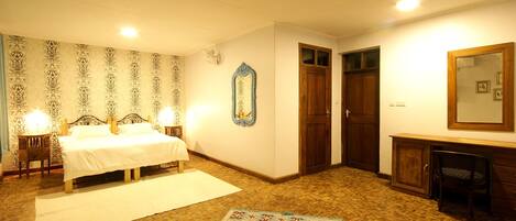 Family Quadruple Room, Multiple Beds, Mountain View