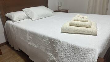 3 bedrooms, WiFi, bed sheets