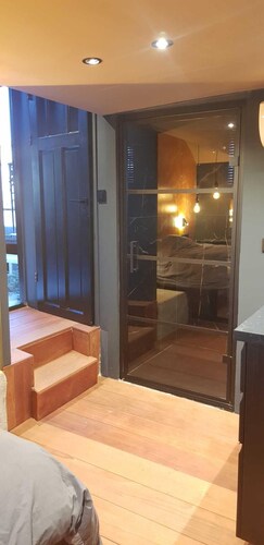 B&B Euphrate Houseboat