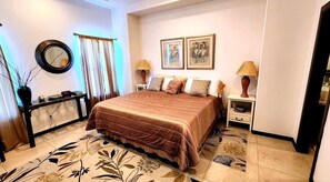 3 dormitoris, planxa i posts de planxar, wifi i roba de llit 