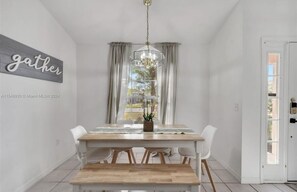 Dining - Magical 3BR/2BA Davenport Oasis – Minutes from Disney! (Davenport)