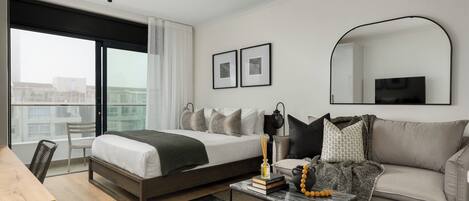 Värdeförvaringsskåp på rummet, strykjärn/strykbräda och wi-fi