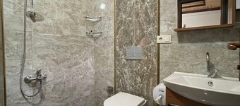 Özgür Apart Uzungöl