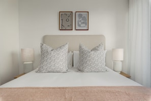 1 chambre, fer et planche à repasser, Wi-Fi, literie fournie