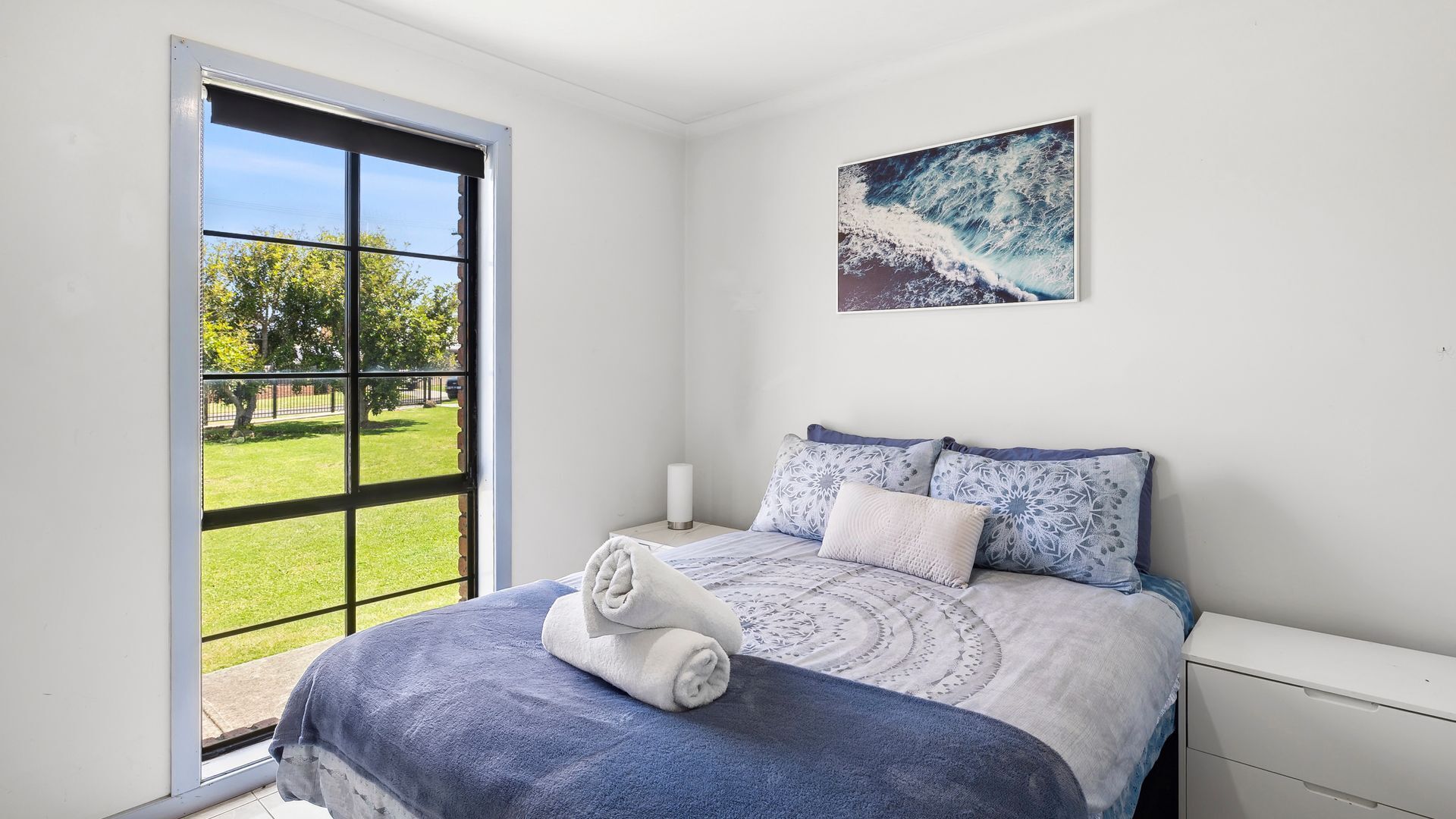7 bedrooms, iron/ironing board, bed sheets