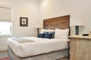 6 bedrooms, iron/ironing board, travel cot, free WiFi - Rejuvenation:Brand New, Beach Views, Custom Furniture, Hot Tub + MIL Suite (St. Joe Beach)