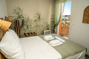 3 bedrooms, iron/ironing board, free WiFi, bed sheets - Sète, Beau T4, proche plages, terrasse et parking (Sète)