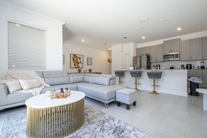 Smart TV - Last Minute Disney Getaway! Private Pool & Themed Bedrooms. Book Now! #119783 (Orlando)