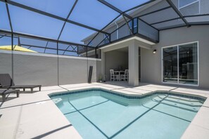 Et oppvarmet basseng