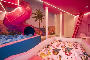 Children’s area - Last Minute Disney! Private Pool, Hot Tub & Themed Bedrooms. Book Now! #119687 (Orlando)
