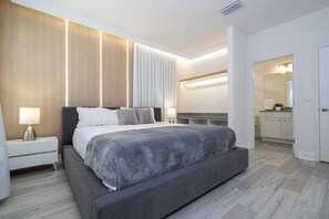 15 bedrooms, iron/ironing board, WiFi, bed sheets - Last Minute Disney! Private Pool, Hot Tub & Themed Bedrooms. Book Now! #119687 (Orlando)