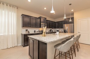 Fridge, microwave, oven, stovetop - Last Minute Disney! Private Pool, Hot Tub, Game Room & Themed Bedrooms. Book Now! #119997 (Orlando)