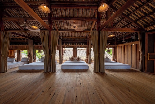 Anans Ecolodge - Tours & Motorbikes Rental