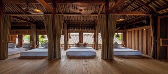 Anans Ecolodge - Tours & Motorbikes Rental