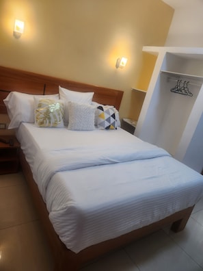 Habitación Deluxe | Espacio para trabajar con laptop y wifi gratis