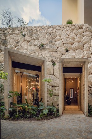 Exterior - La Casa de la Playa All Inclusive Adults Only by Xcaret (Playa del Carmen)