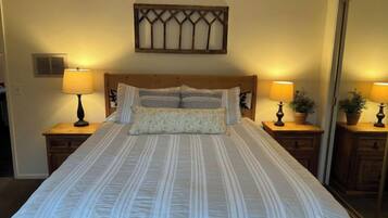 1 sovrum, strykjärn/strykbräda, wi-fi och sängkläder