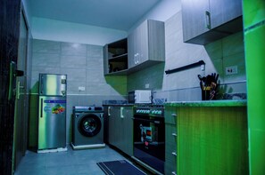House | Private kitchen | Fridge, microwave, oven, stovetop