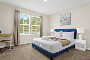 3 habitaciones, tabla de planchar con plancha, wifi y ropa de cama 