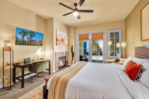 1 bedroom, desk, iron/ironing board, WiFi - Rejuvenating Desert Studio Escape in La Quinta #B (La Quinta)