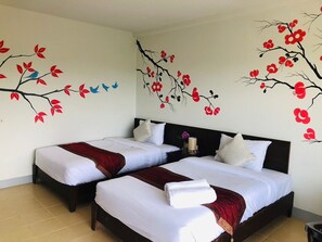 Superior Double or Twin Room, Balcony - Naka Guest House (Krabi)