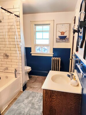 Hårtørrer, håndklæder, Sæbe, Shampoo