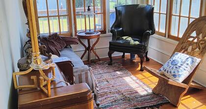 Spacious 7-bedroom house across from University and close to Downtown Lock Haven