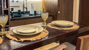 特色公寓, 1 間臥室, 私人泳池 | 房內用餐區