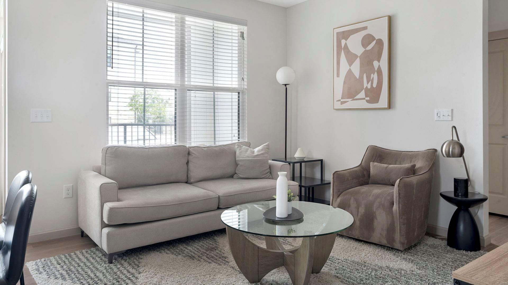 Barsala l Modern 2BD Retreat Close to Pool & Fitness Center